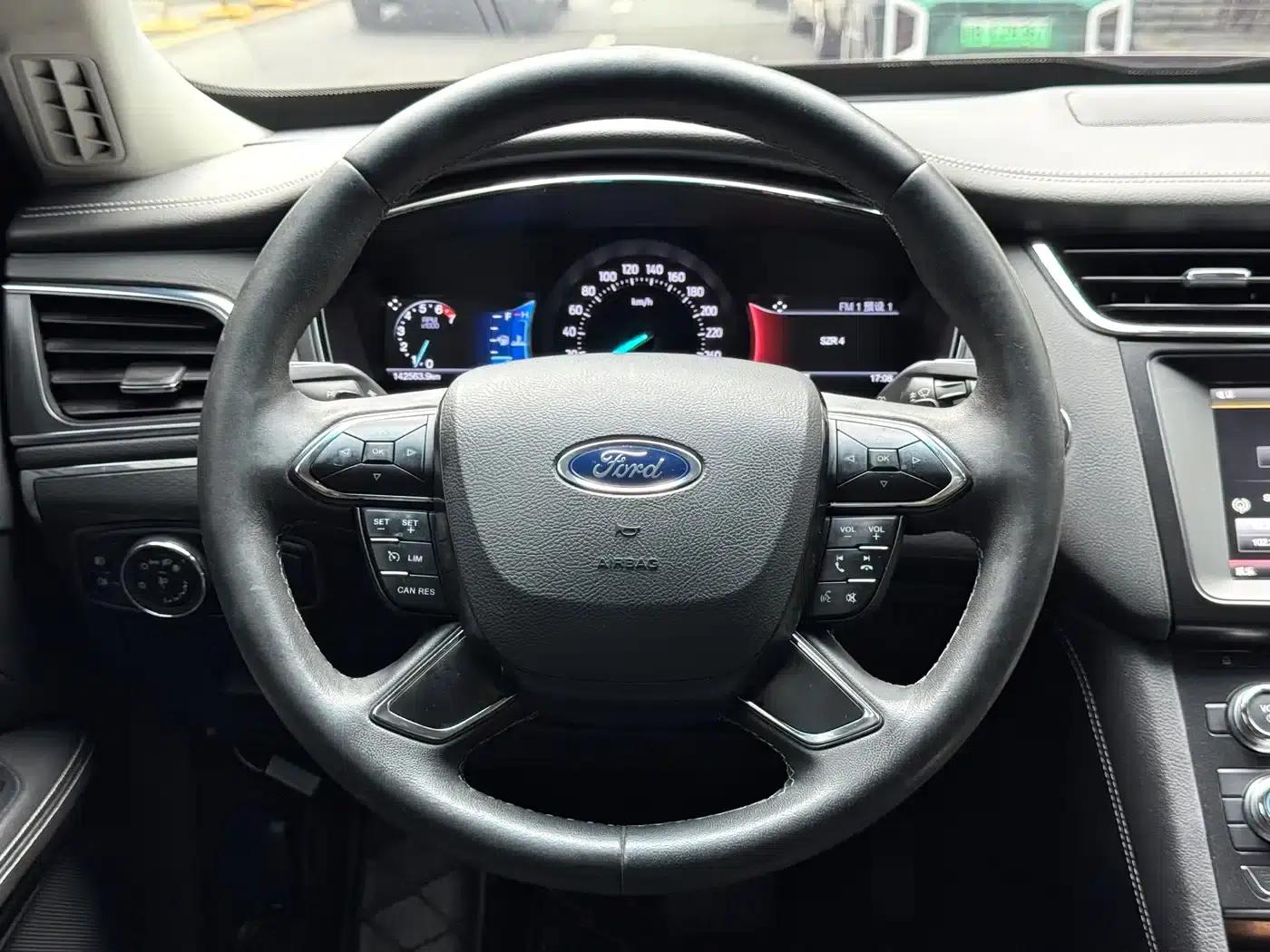 2015 Taurus EcoBoost 245 Fashion Edition — миниатюра 6