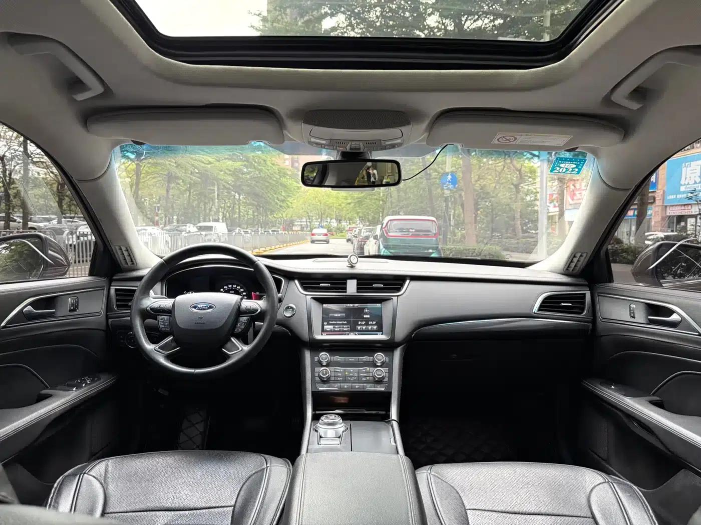 2015 Taurus EcoBoost 245 Fashion Edition — миниатюра 8