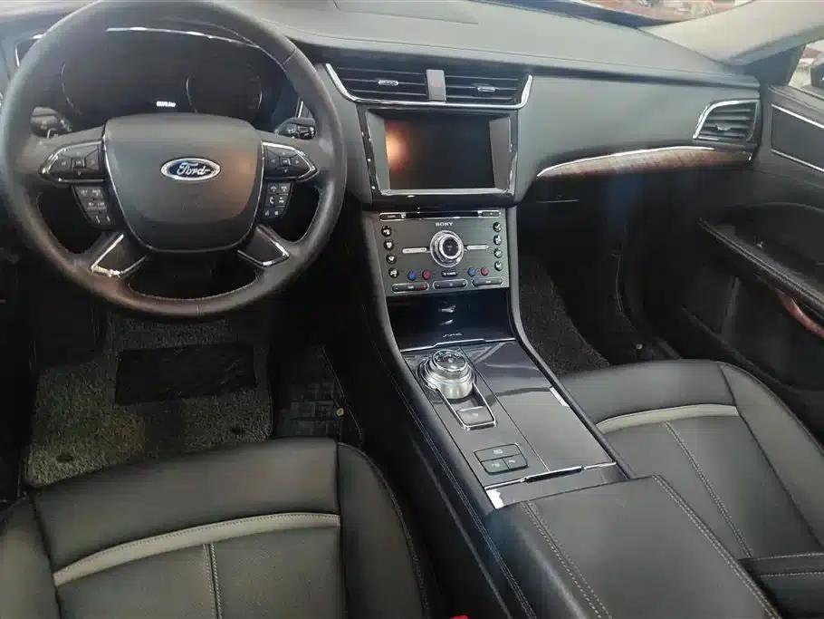 2015 Taurus EcoBoost 245 Supreme Edition — миниатюра 12