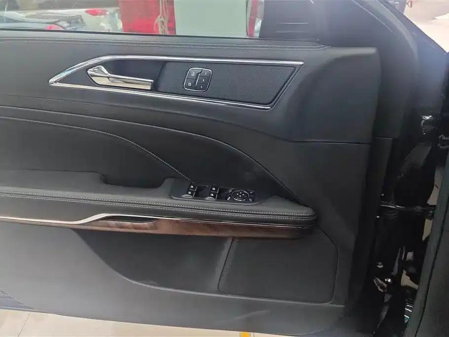 2015 Taurus EcoBoost 245 Supreme Edition — миниатюра 7