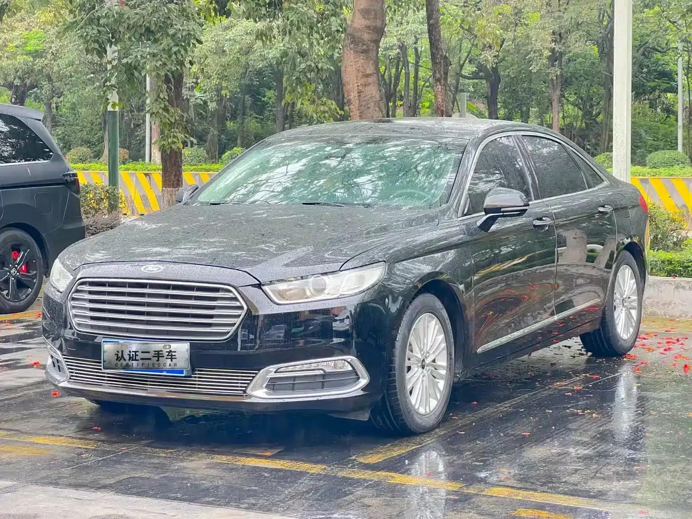 Taurus 2017 EcoBoost 245 Fashion Edition — миниатюра 1