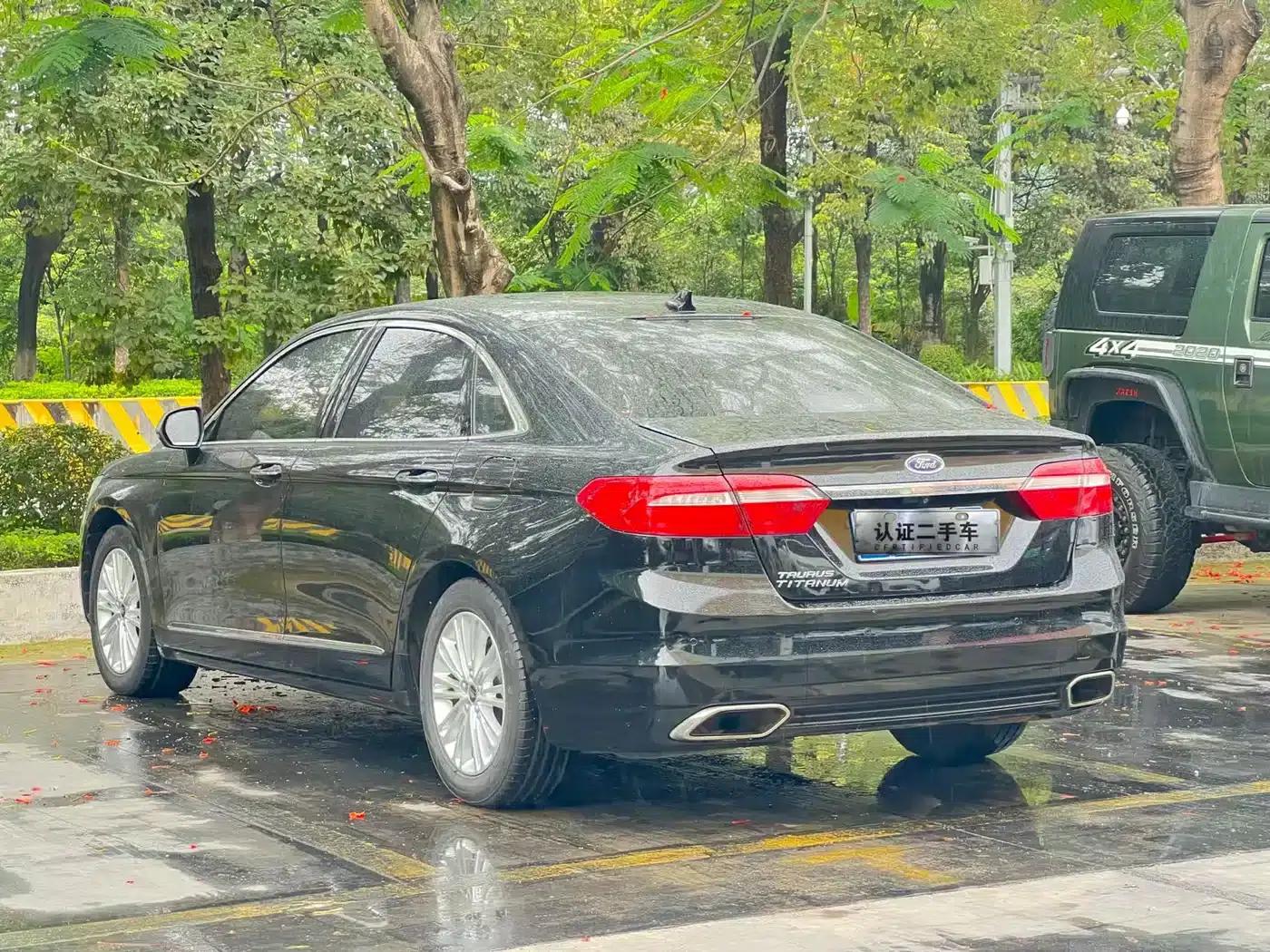 Taurus 2017 EcoBoost 245 Fashion Edition — миниатюра 4