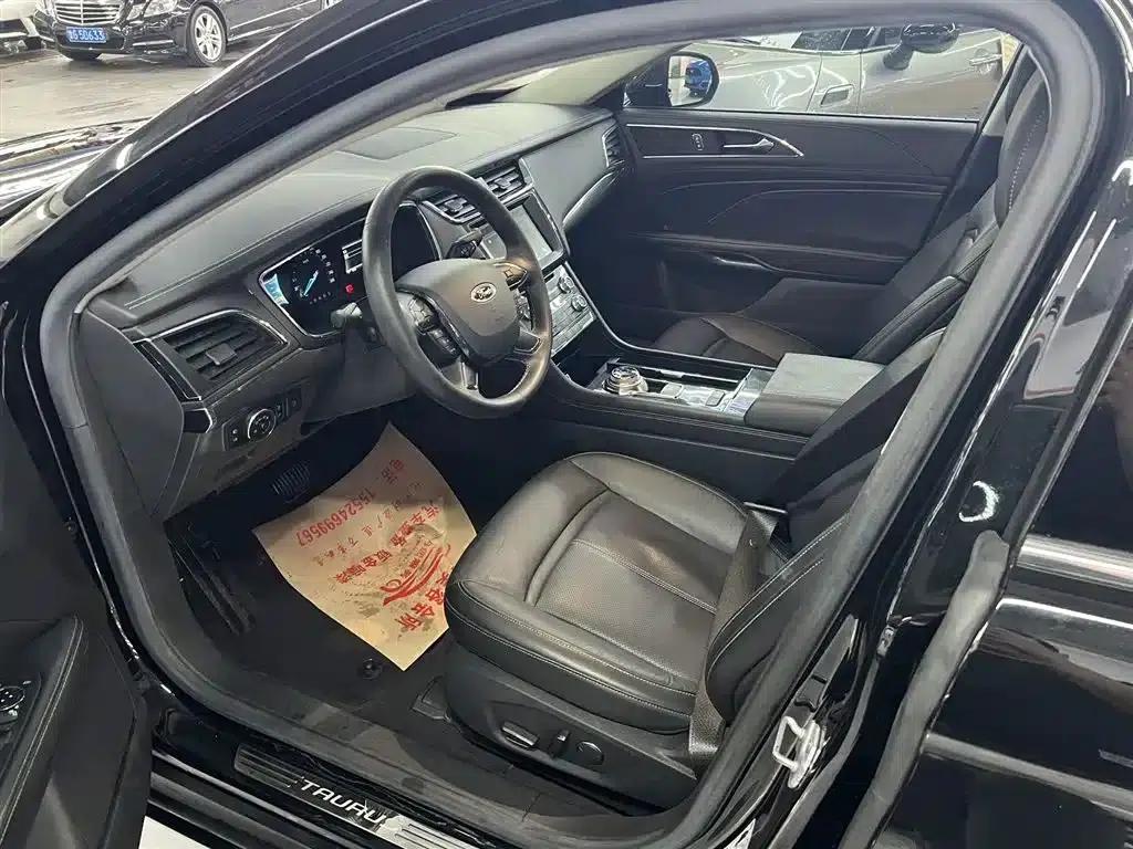 Taurus 2017 EcoBoost 245 Fashion Edition — миниатюра 5