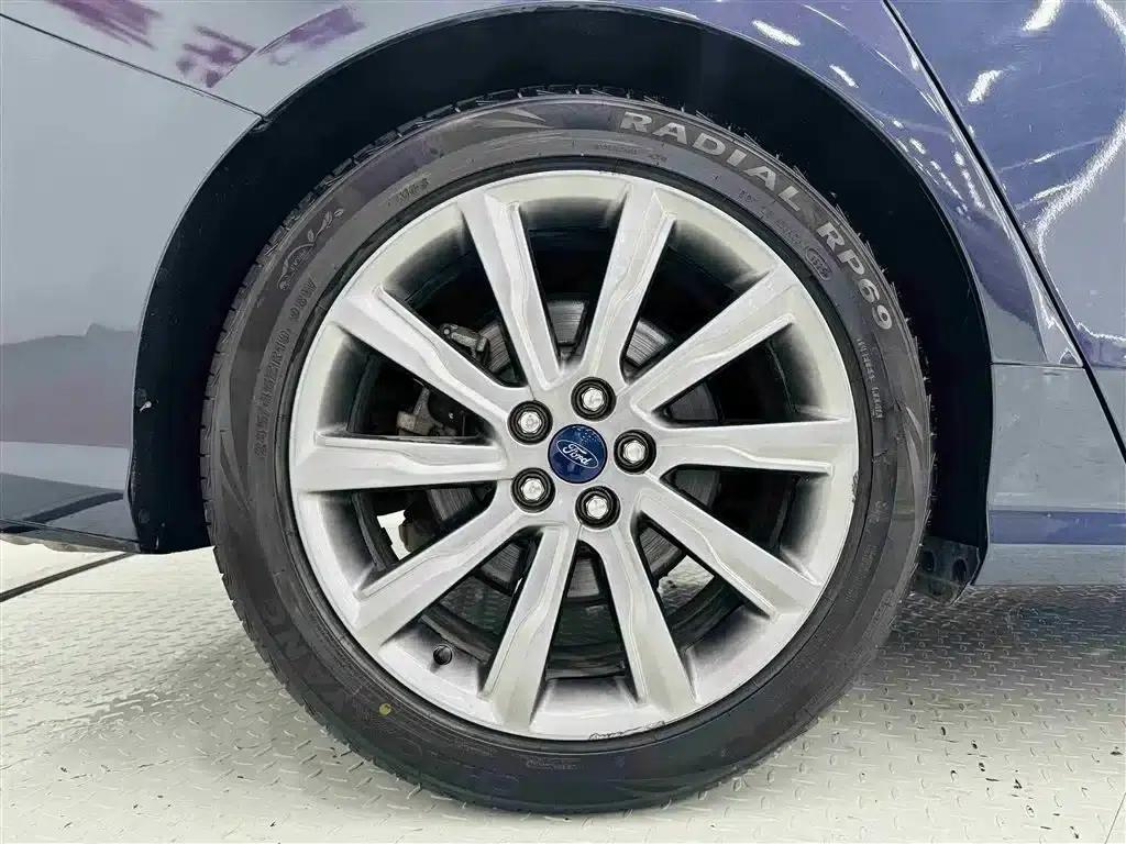 2019 Taurus EcoBoost 245 Premium Edition — миниатюра 24