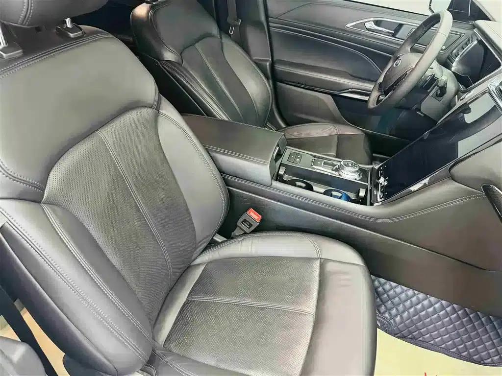 2019 Taurus EcoBoost 245 Premium Edition — миниатюра 31