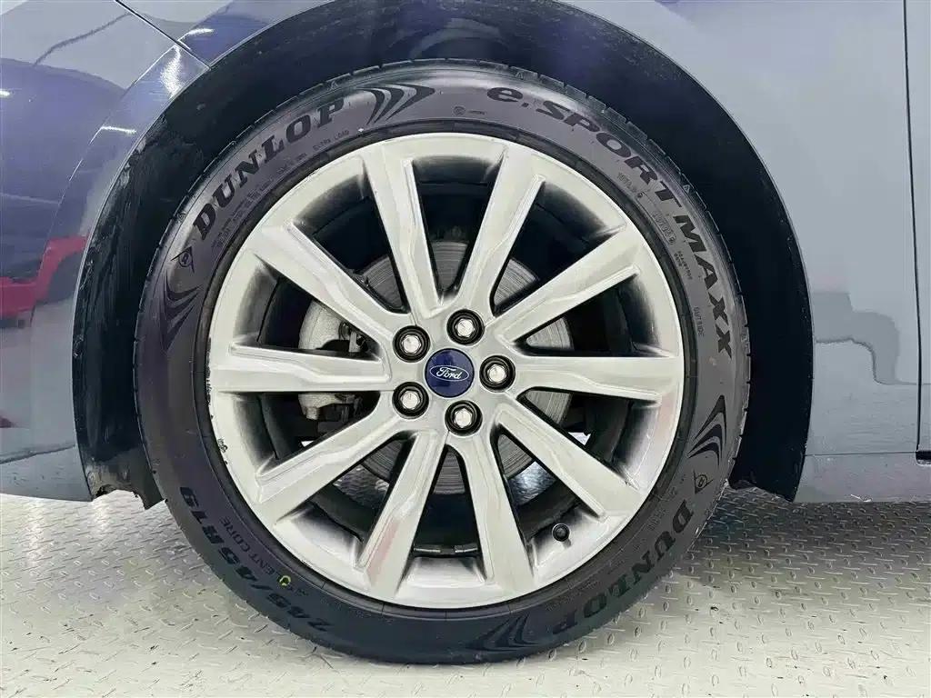 2019 Taurus EcoBoost 245 Premium Edition — миниатюра 10