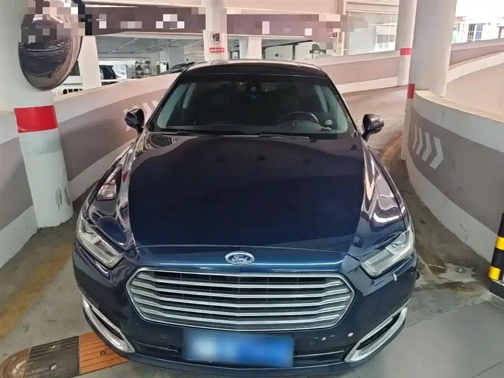 2017 Taurus EcoBoost 245 Flagship — миниатюра 3
