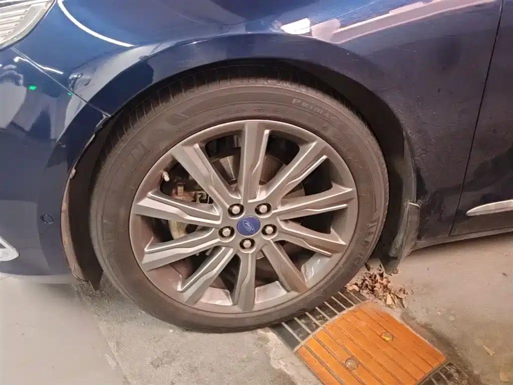 2017 Taurus EcoBoost 245 Flagship — миниатюра 23