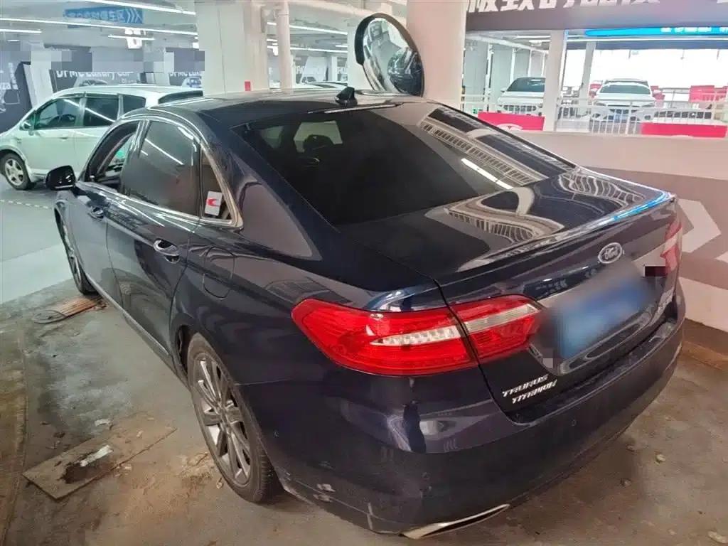 2017 Taurus EcoBoost 245 Flagship — миниатюра 5