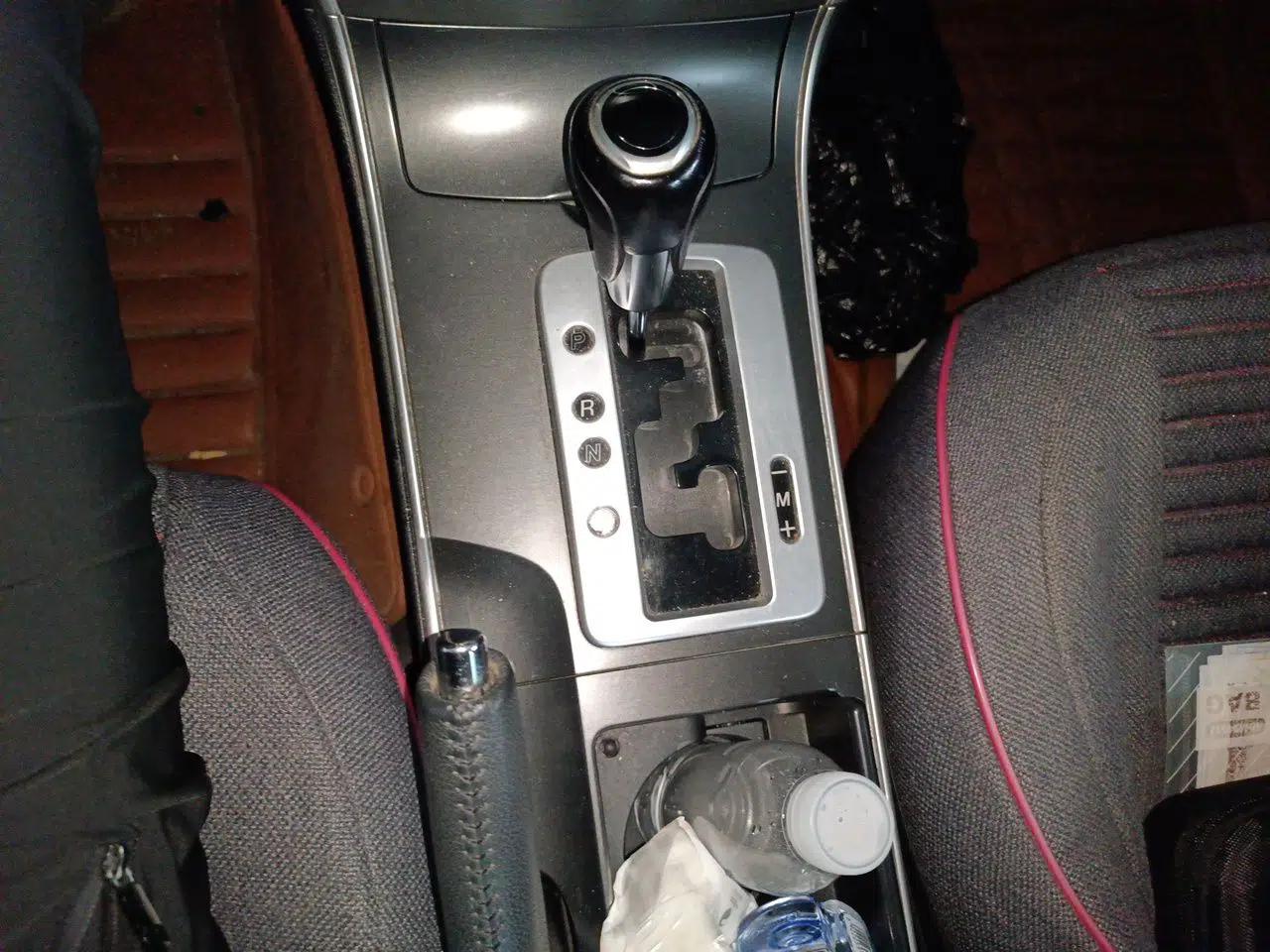 Mazda 6 2015 2.0L Automatic Luxury Version — миниатюра 15