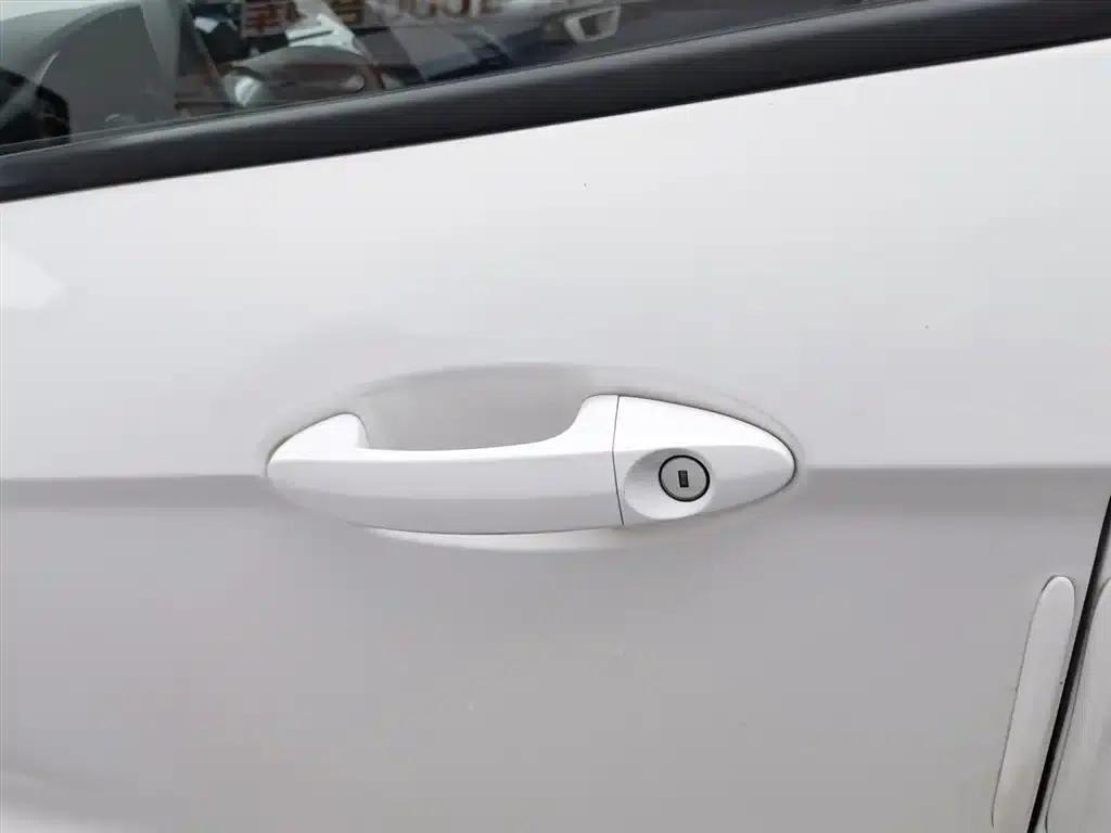 EcoSport 2013 1.5L Manual Fashion Edition — миниатюра 18