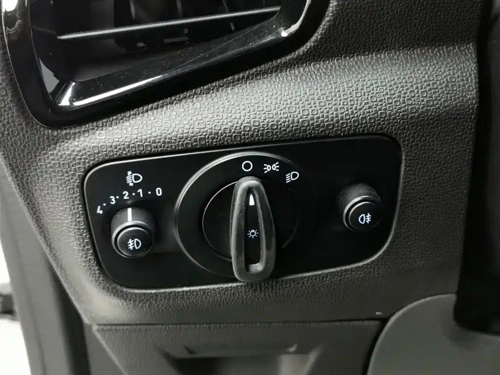 EcoSport 2013 1.5L Manual Fashion Edition — миниатюра 21