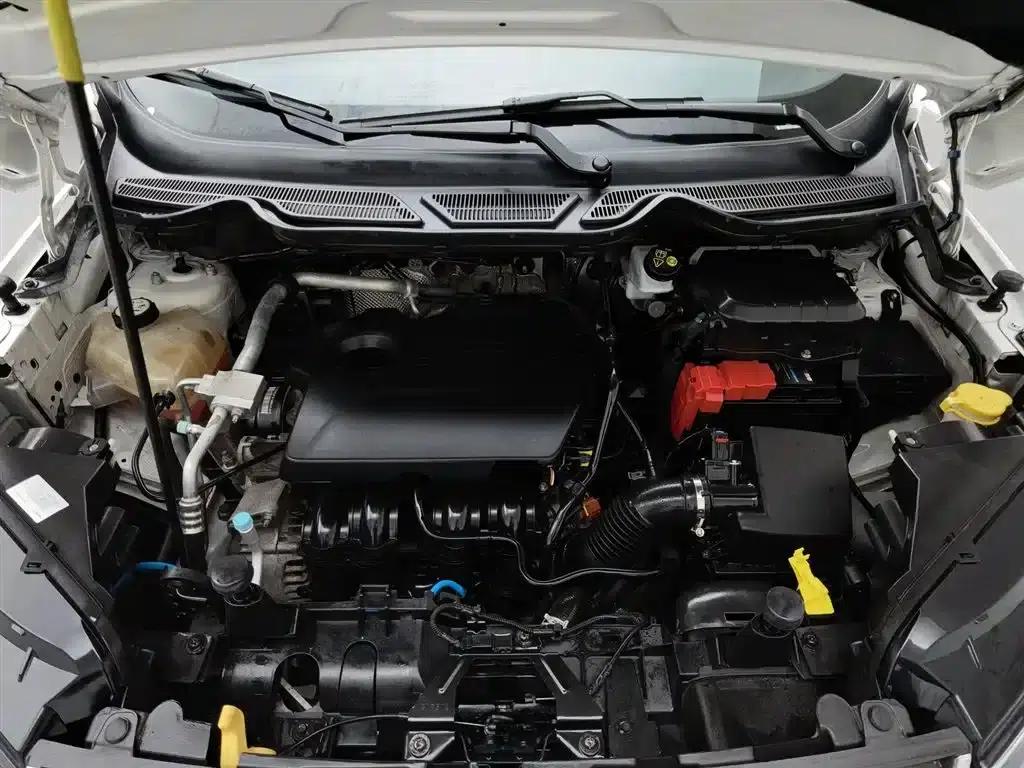 EcoSport 2013 1.5L Manual Fashion Edition — миниатюра 6