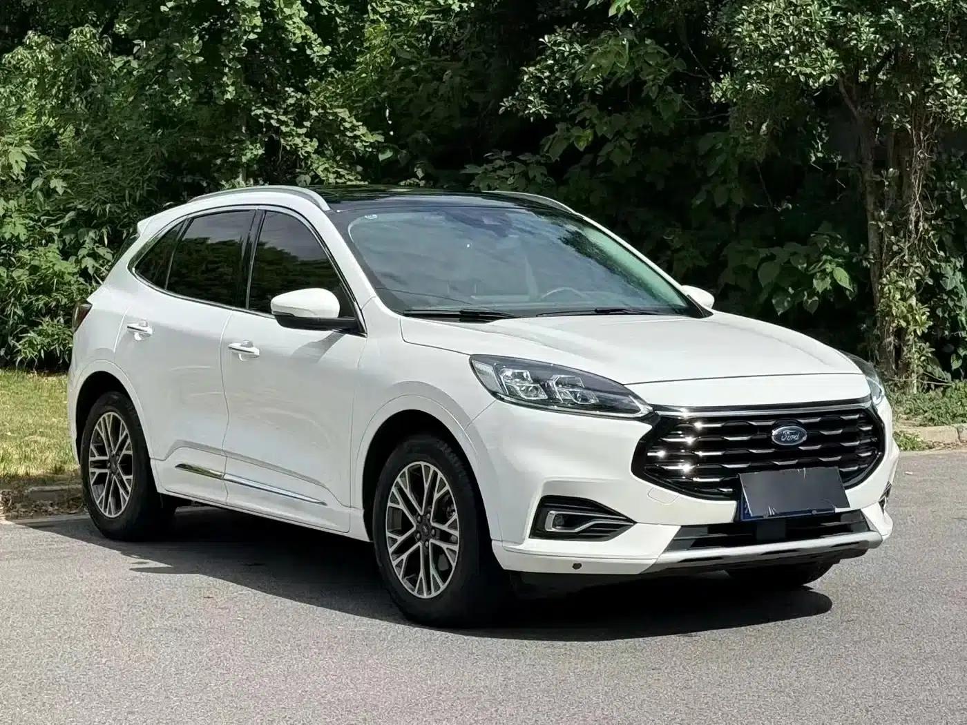 Escape 2020 EcoBoost 245 AWD Premium Edition — миниатюра 3