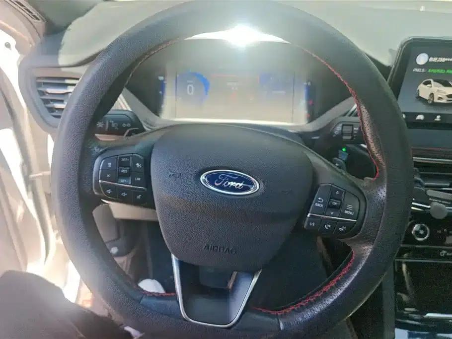 Escape 2020 EcoBoost 245 AWD ST-LINE — миниатюра 15