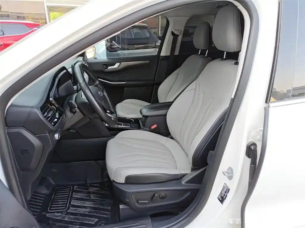 Escape 2020 EcoBoost 245 AWD Premium Edition — миниатюра 11