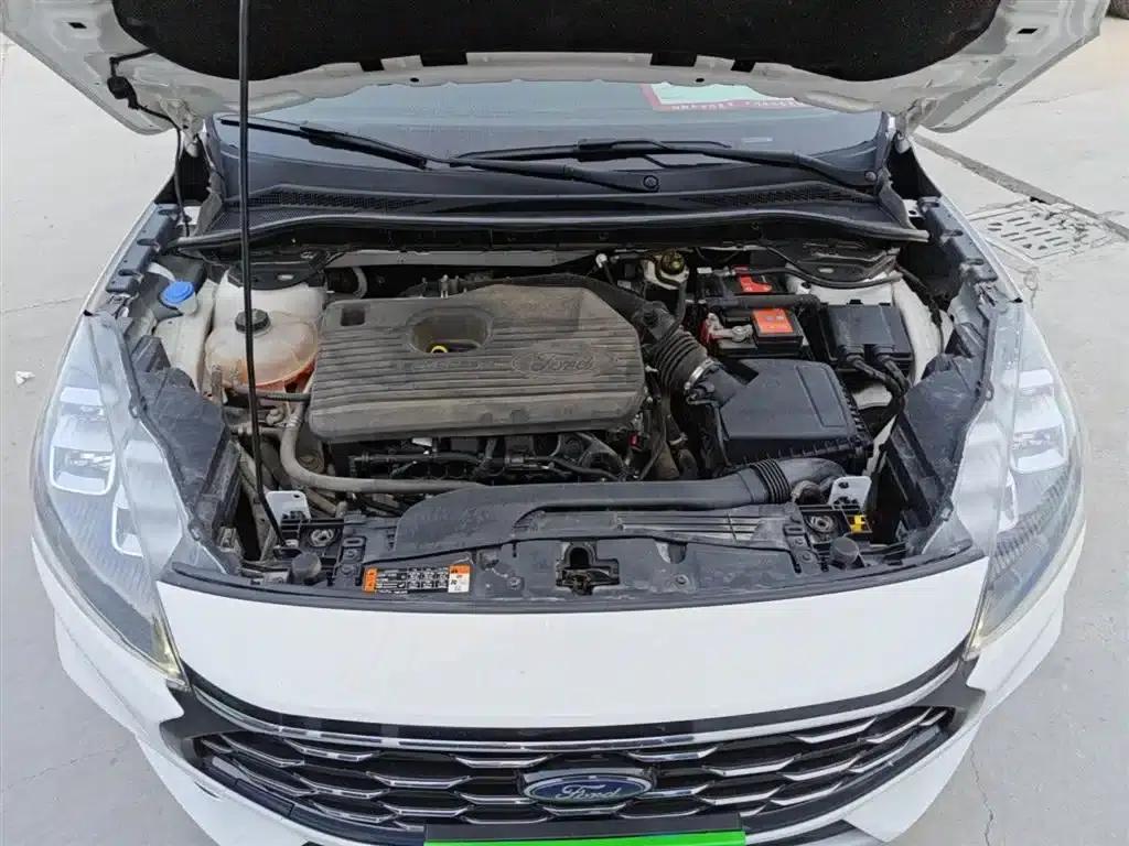 Escape 2020 EcoBoost 245 AWD Premium Edition — миниатюра 16