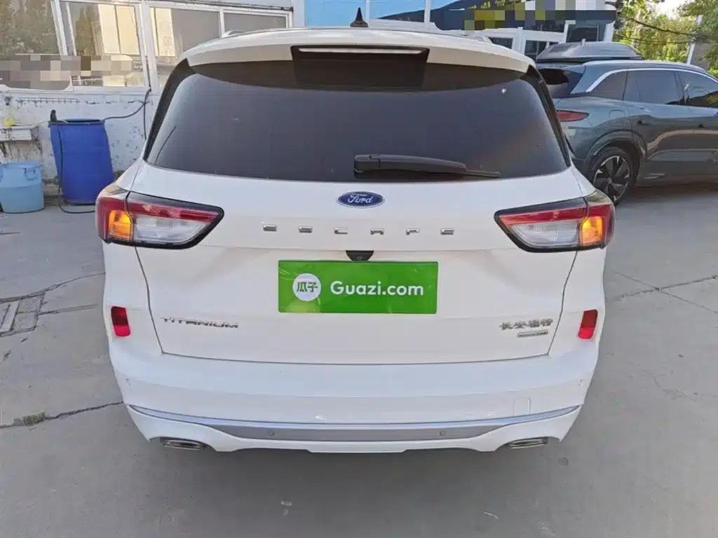 Escape 2020 EcoBoost 245 AWD Premium Edition — миниатюра 4