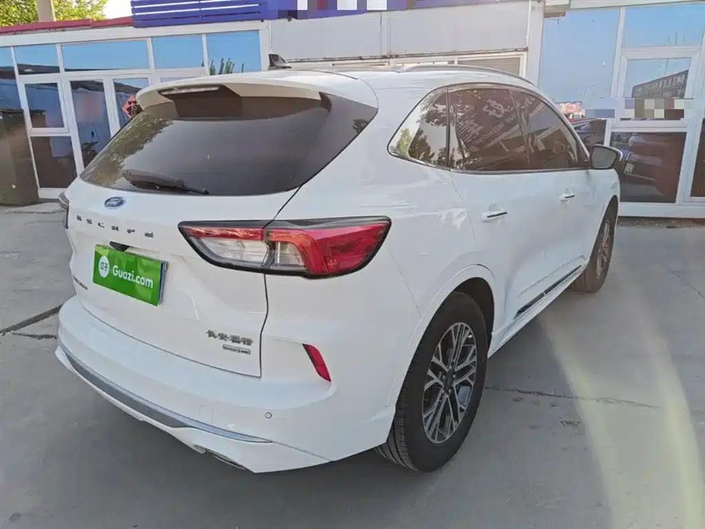 Escape 2020 EcoBoost 245 AWD Premium Edition — миниатюра 5