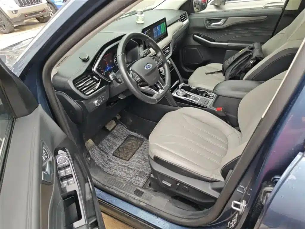 Escape 2020 EcoBoost 245 2WD Premium Edition — миниатюра 16
