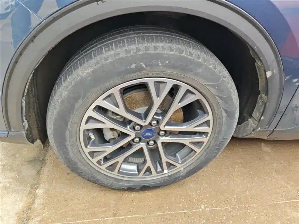 Escape 2020 EcoBoost 245 2WD Premium Edition — миниатюра 23