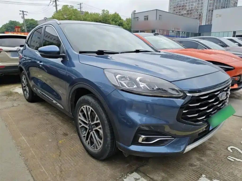 Escape 2020 EcoBoost 245 2WD Premium Edition — миниатюра 4
