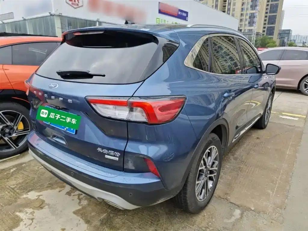 Escape 2020 EcoBoost 245 2WD Premium Edition — миниатюра 7