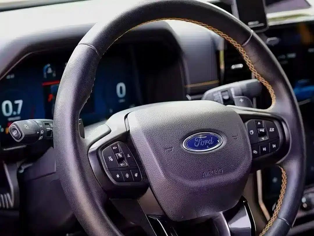 Ranger 2023 Automatic 4WD Gasoline — миниатюра 4