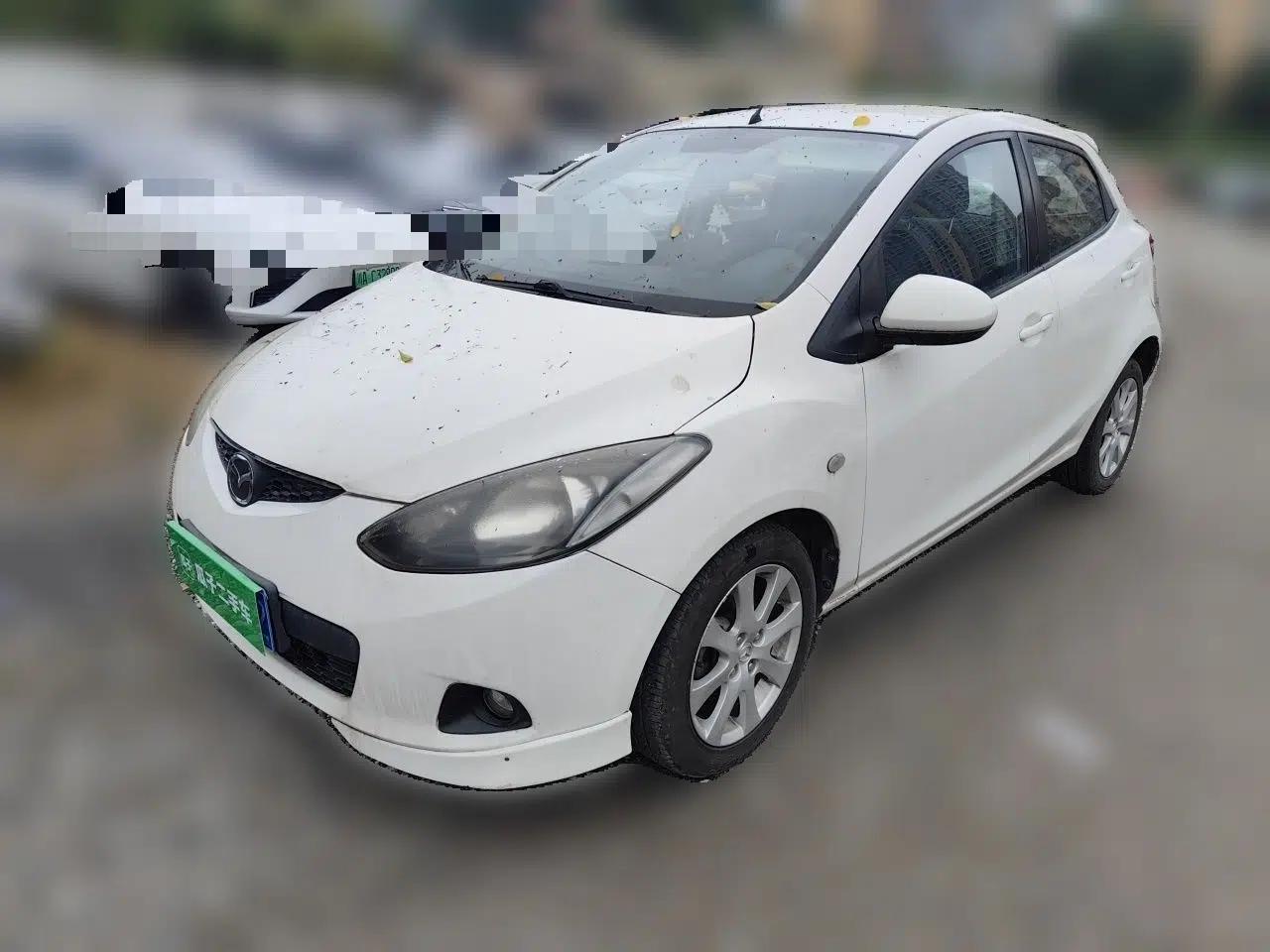 Mazda 2 2011 XuanDong 1.5L Automatic Value Edition — миниатюра 1