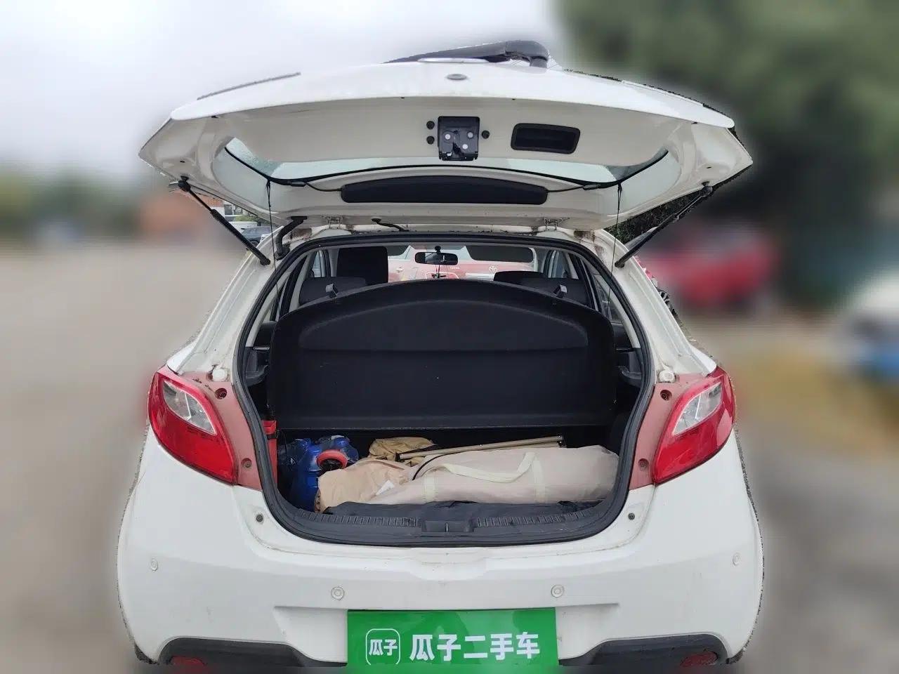 Mazda 2 2011 XuanDong 1.5L Automatic Value Edition — миниатюра 20