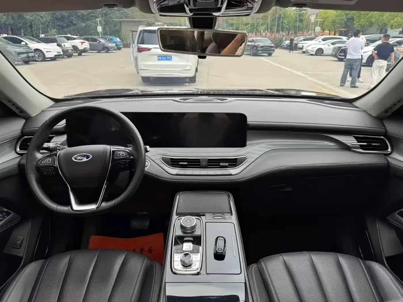 Lingyu 2021 EcoBoost 225 Platinum Edition 6-seater — миниатюра 7
