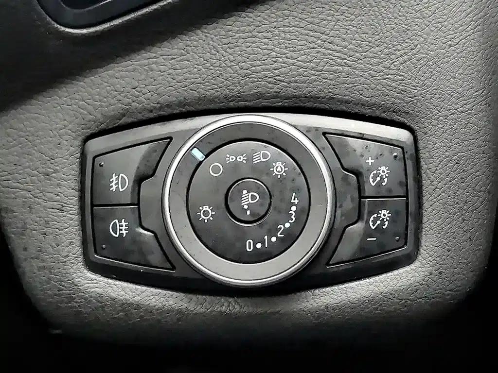 Lingyu 2021 EcoBoost 225 Premium 6-seater — миниатюра 21