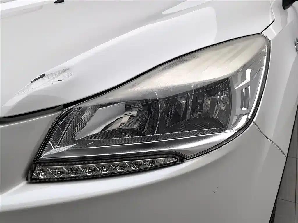 Lingyu 2021 EcoBoost 225 Premium 6-seater — миниатюра 7
