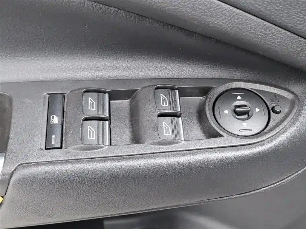 Lingyu 2021 EcoBoost 225 Premium 6-seater — миниатюра 9