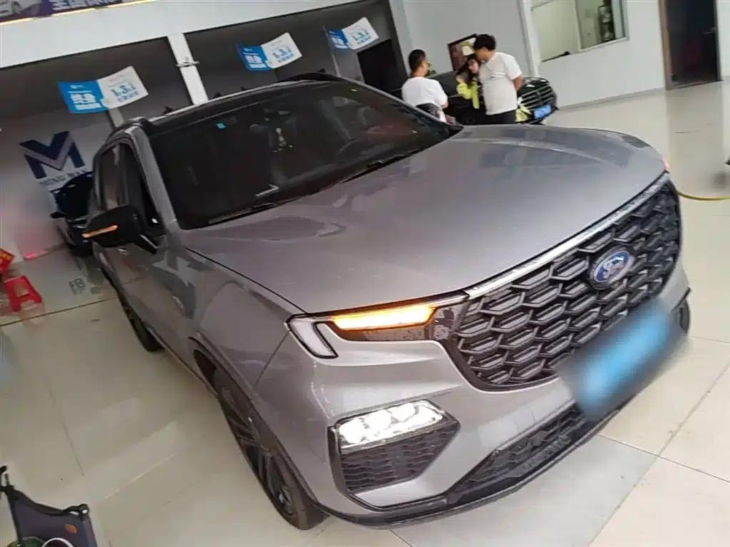 Lingyu 2023 EcoBoost 225 Obsidian Orange Edition Premium PLUS 7-seater (2/2/3 seats) — миниатюра 4