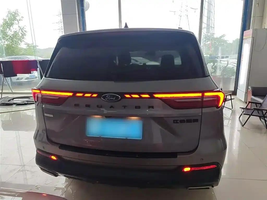 Lingyu 2023 EcoBoost 225 Obsidian Orange Edition Premium PLUS 7-seater (2/2/3 seats) — миниатюра 6