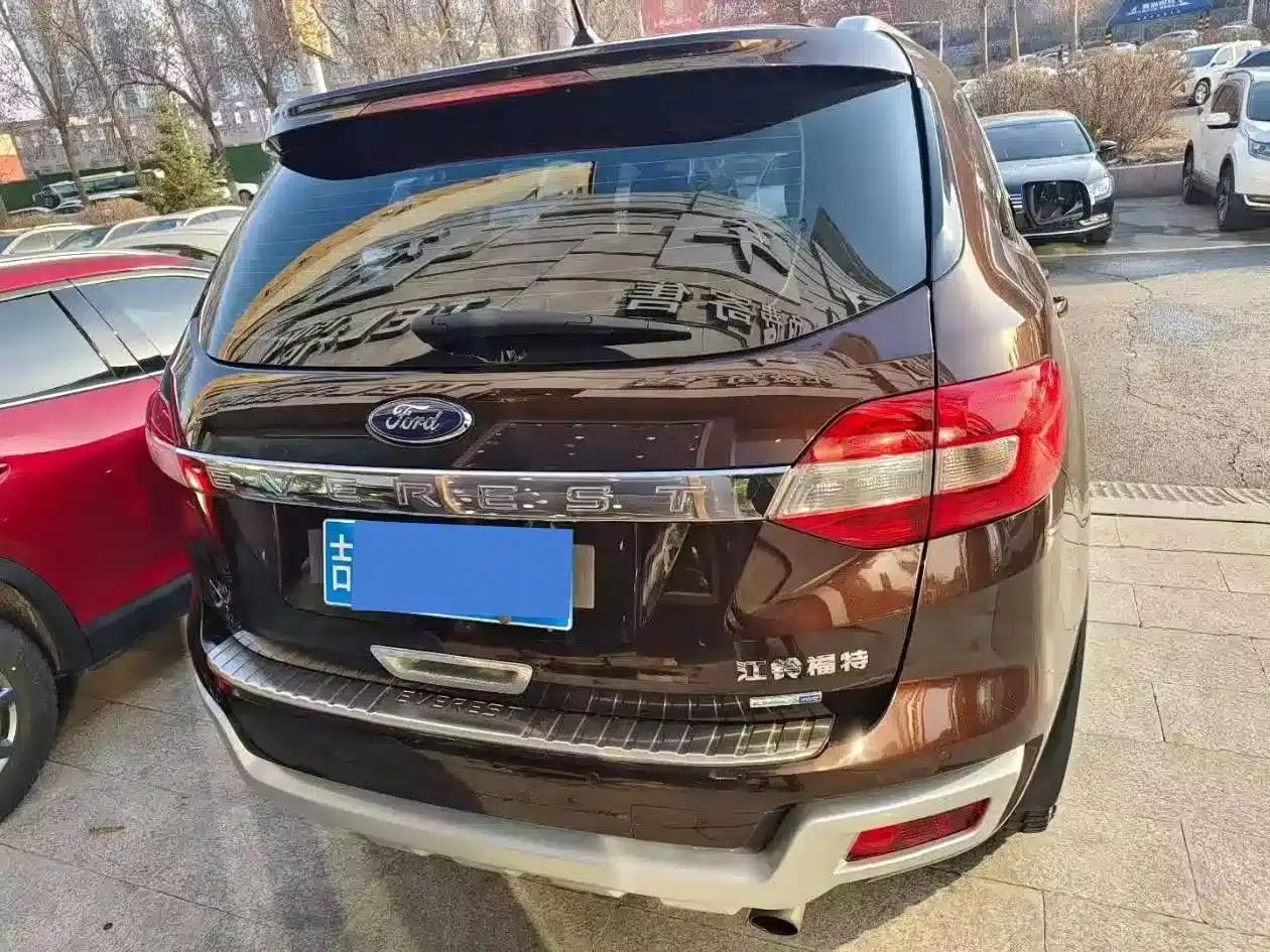 2017 Ford Everest 2.0T Gasoline Automatic 4WD Luxury 7-Seater — миниатюра 8