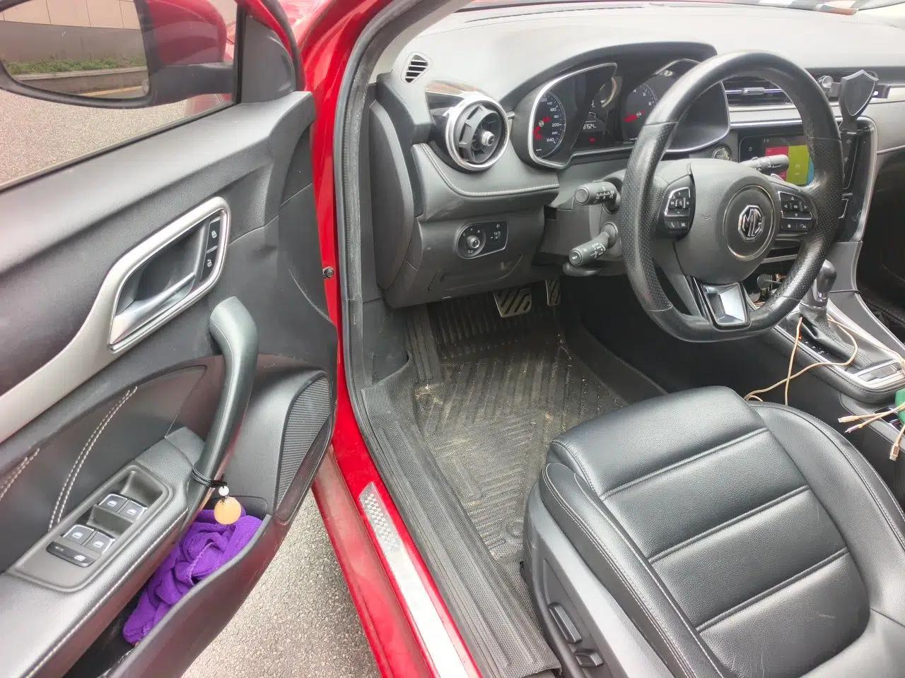 MG 6 2017 20T Automatic Luxury Smart Connect Version China V Standard — миниатюра 19
