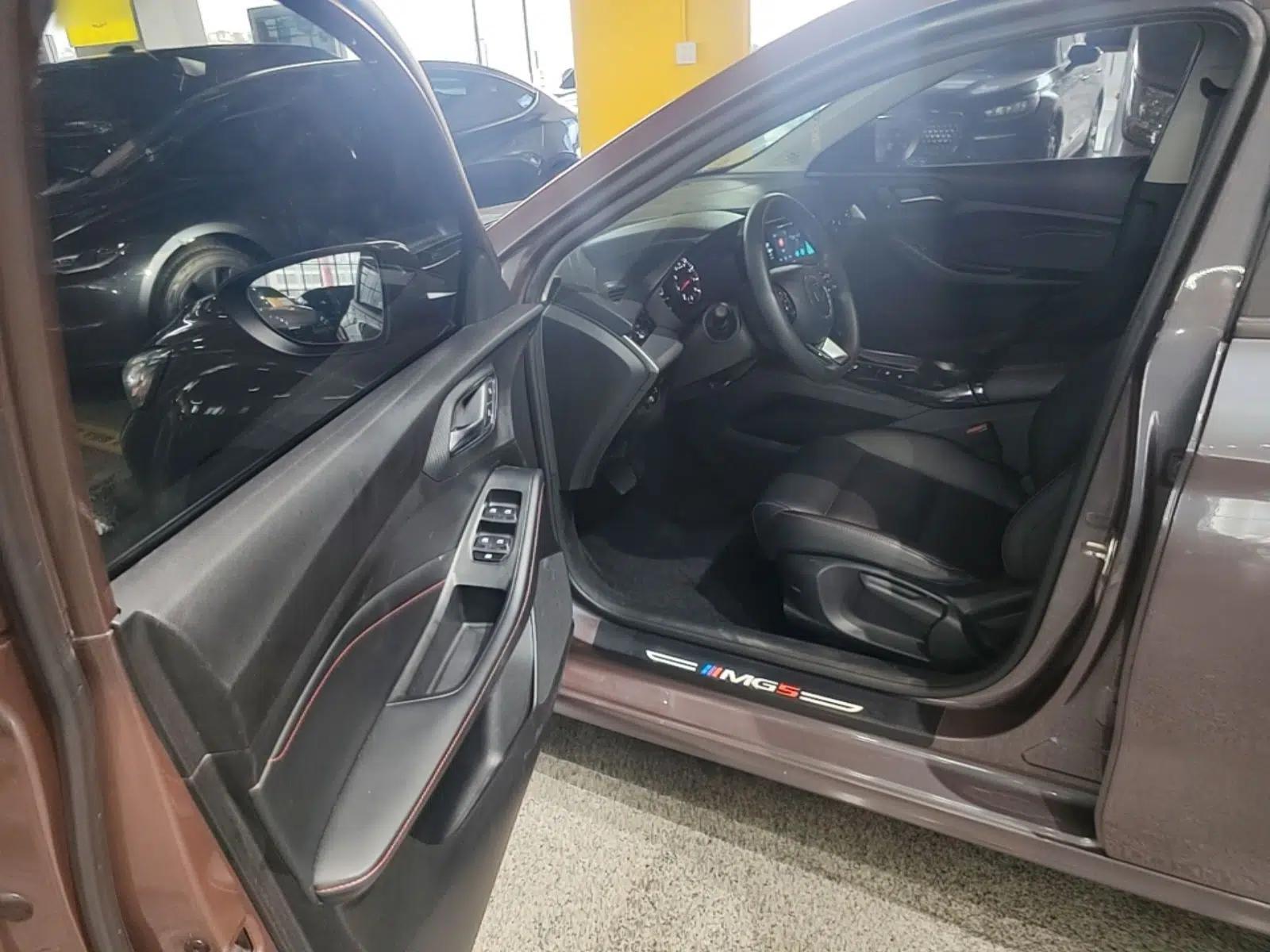 MG 5 2021 180 DVVT CVT Youth Luxury Edition — миниатюра 19