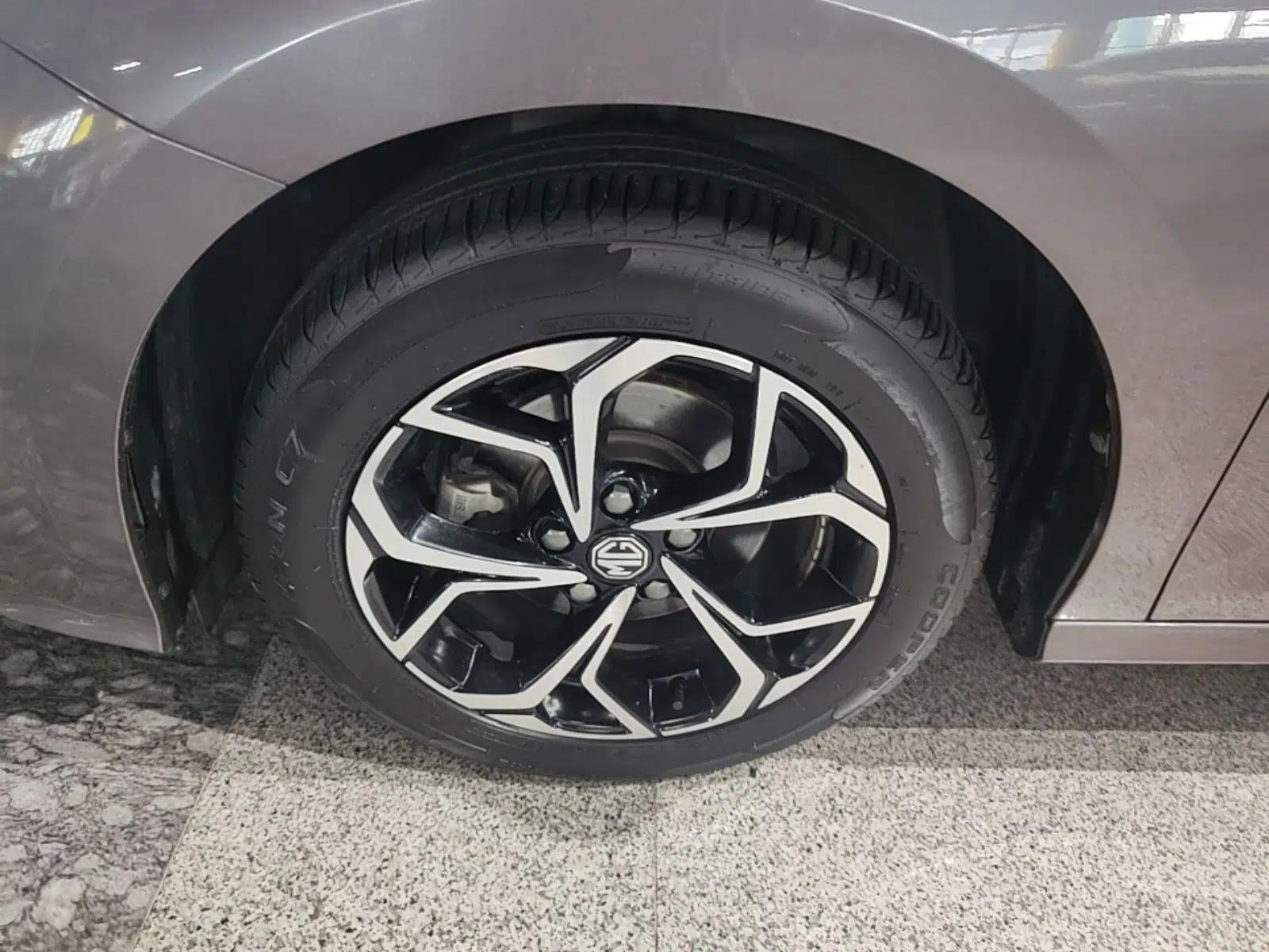 MG 5 2021 180 DVVT CVT Youth Luxury Edition — миниатюра 8