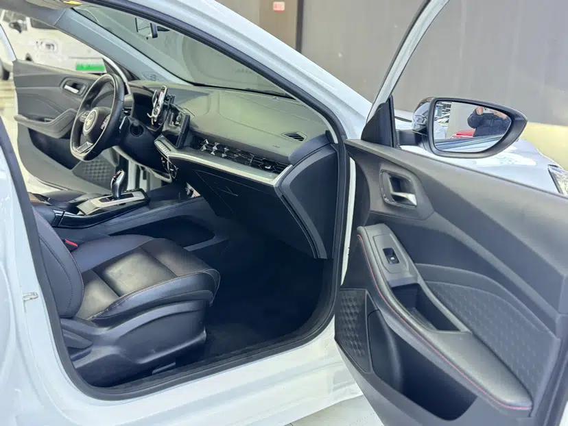 MG 5 2022 300TGI DCT Chao Yue Luxury Edition — миниатюра 19