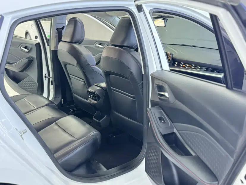 MG 5 2022 300TGI DCT Chao Yue Luxury Edition — миниатюра 25