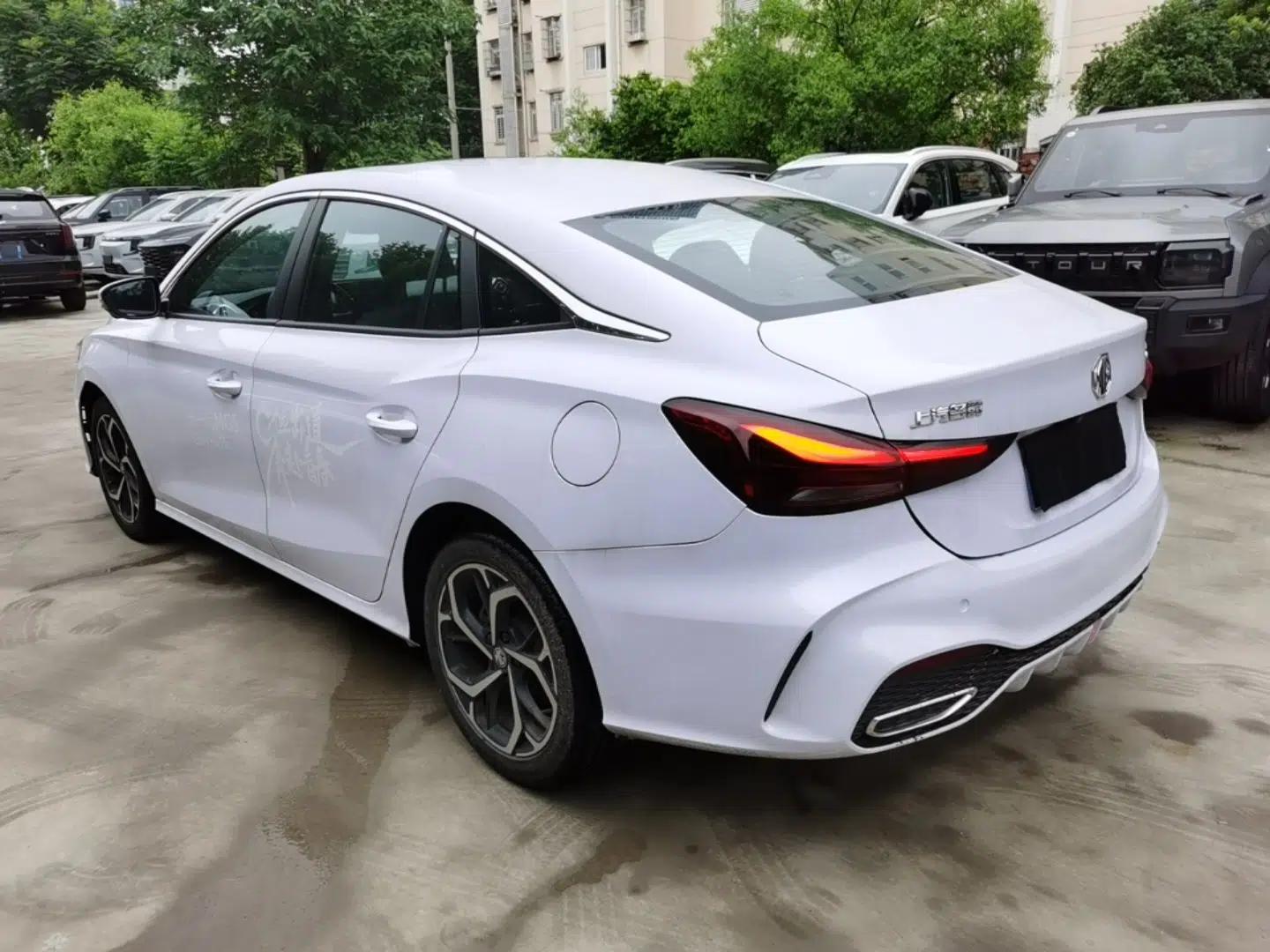 MG 5 2025 300TGI Global Flagship Edition — миниатюра 7