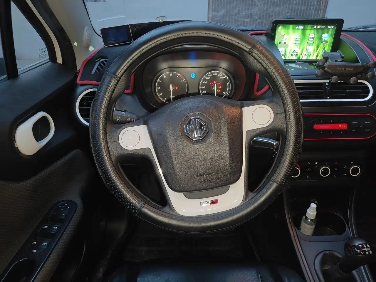 MG 3 2013 1.3L Manual Comfort Edition — миниатюра 11