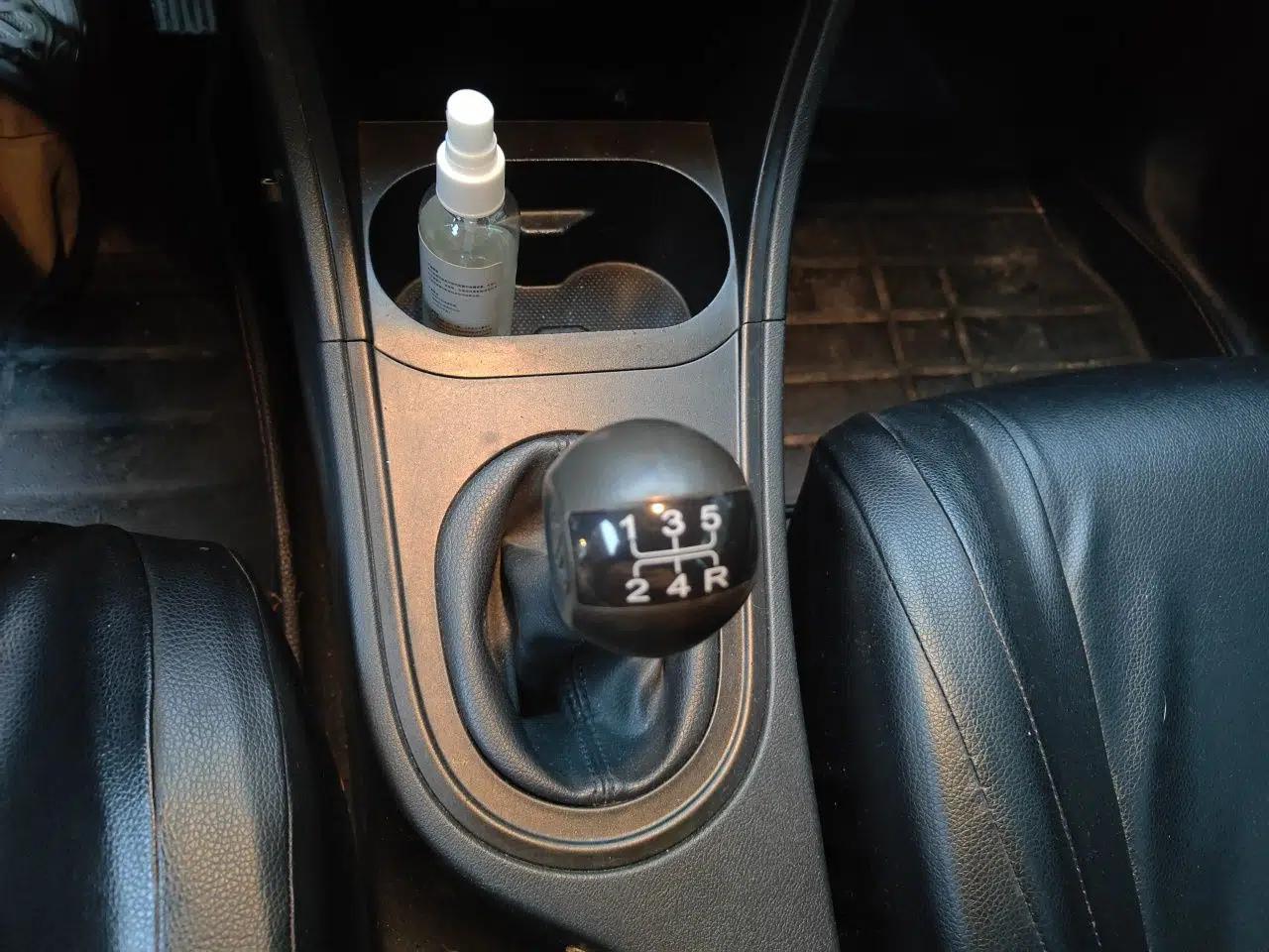MG 3 2013 1.3L Manual Comfort Edition — миниатюра 15