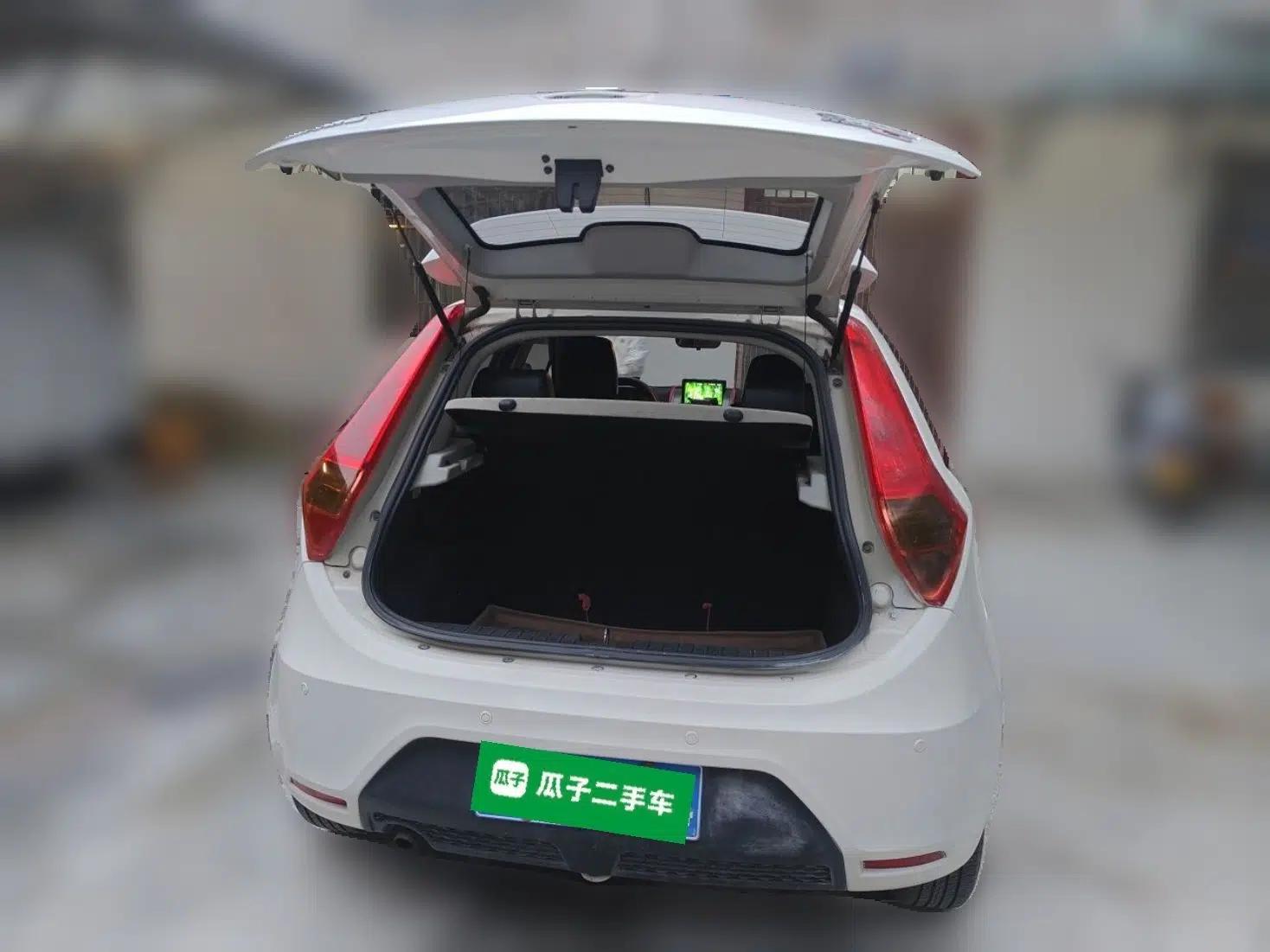 MG 3 2013 1.3L Manual Comfort Edition — миниатюра 20