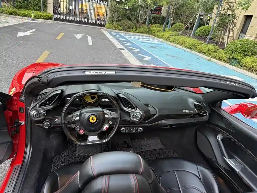 2015 Ferrari 488 Spider — миниатюра 13