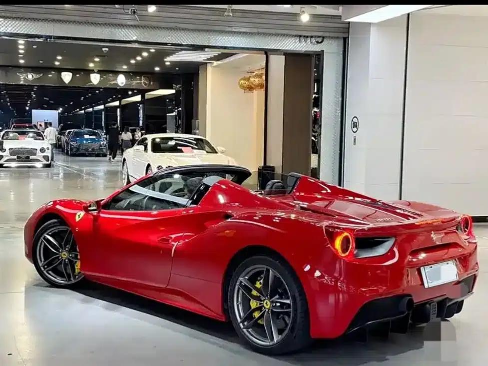 2015 Ferrari 488 Spider — миниатюра 4