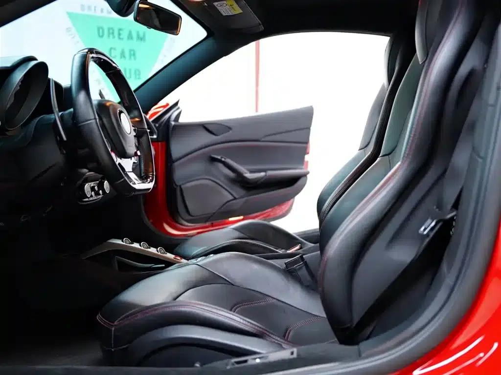 2015 Ferrari 488 GTB — миниатюра 24