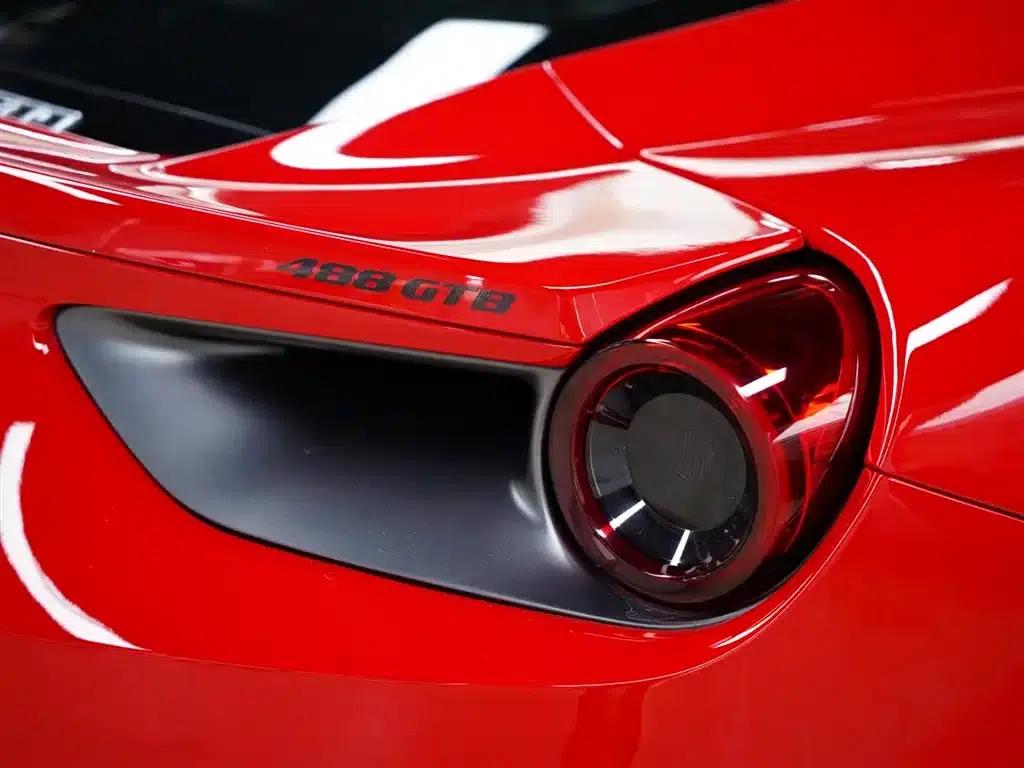 2015 Ferrari 488 GTB — миниатюра 4